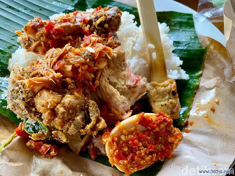 Tuniang Bali : Sedap! Nasi Campur Bali Halal Milik Ibunda Maharani Kemala